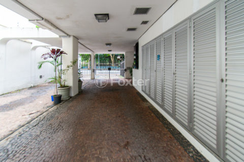 Image 28 - 1023004