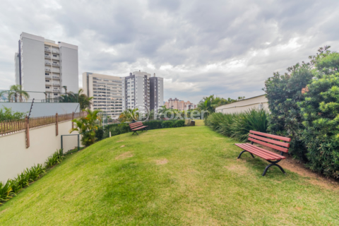 Image 83 - 962200