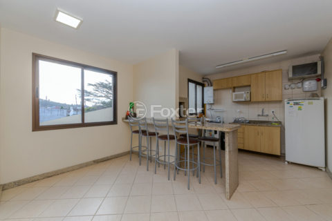 Image 40 - 1010213