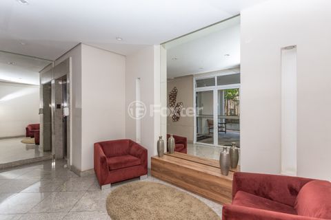 Image 43 - 325445
