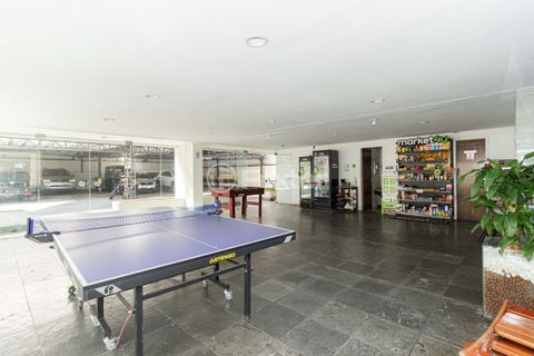 Image 32 - 862972