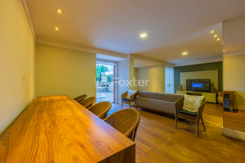 Image 31 - 1023105