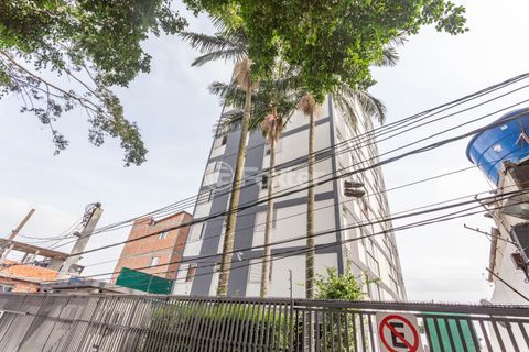 Image 20 - 374665