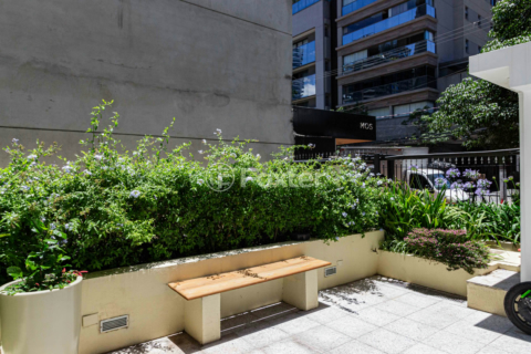 Image 35 - 1035543