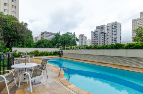 Image 7 - 984652