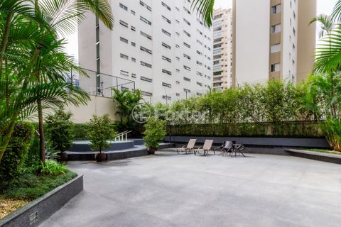 Image 37 - 1011852
