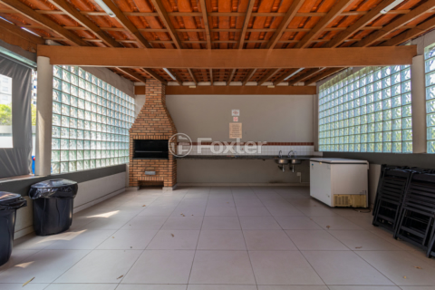 Image 31 - 990087