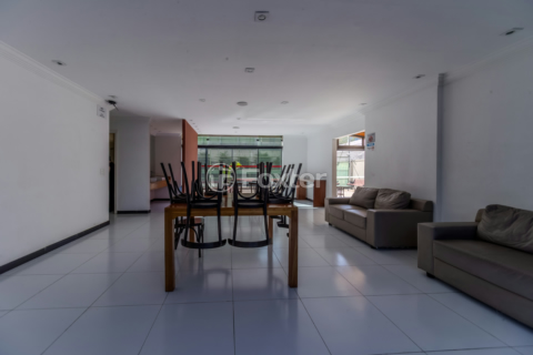 Image 34 - 323574