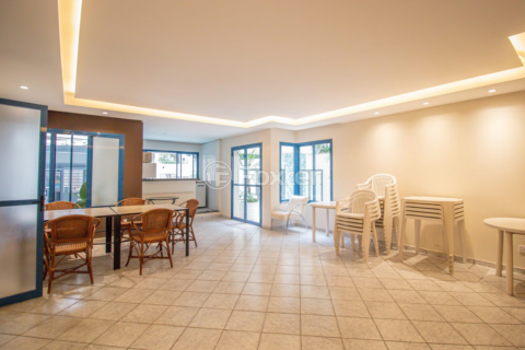 Image 32 - 993340