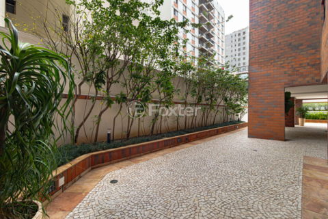 Image 45 - 925211