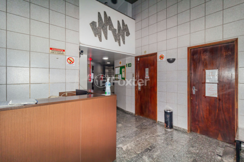 Image 37 - 1009835