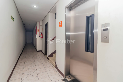 Image 24 - 986303