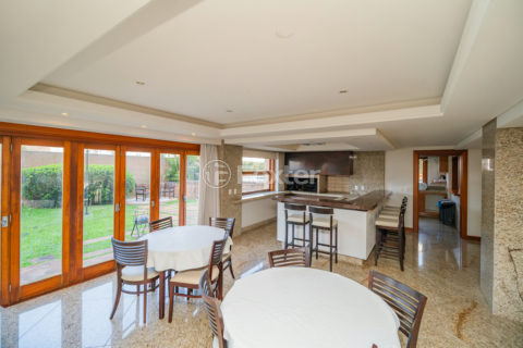 Image 70 - 1034747
