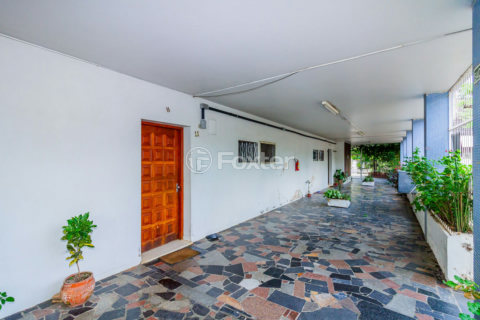 Image 30 - 813662