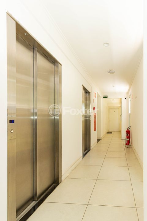 Image 40 - 927470