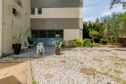 Image 39 - 849990