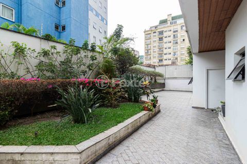 Image 57 - 930359