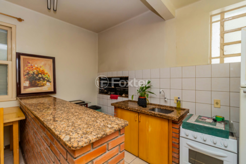 Image 31 - 930218