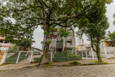 Image 34 - 989315