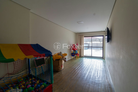 Image 39 - 982042