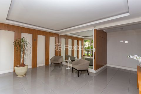 Image 45 - 1037586
