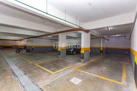 Image 48 - 1037586