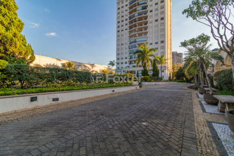 Image 42 - 1016117