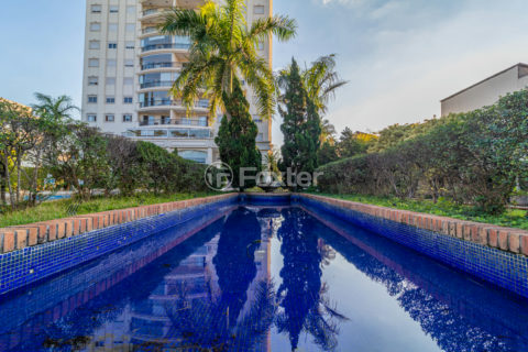 Image 40 - 1016117