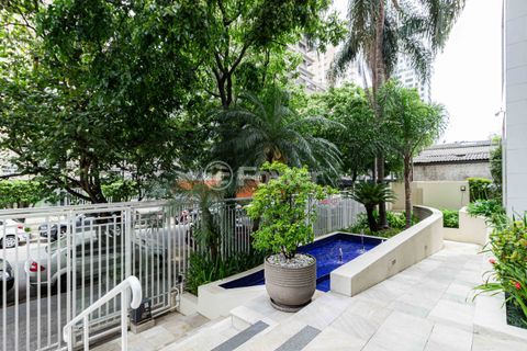 Image 19 - 891824