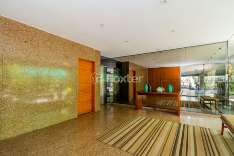 Image 39 - 692508