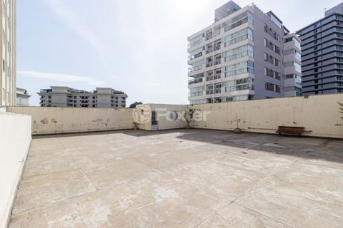 Image 31 - 942228