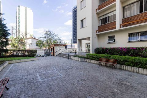 Image 37 - 897373