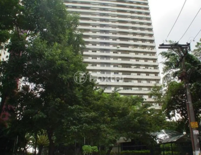 Image 66 - 1033883