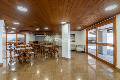 Image 33 - 968732