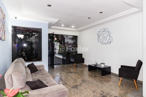 Image 42 - 878466