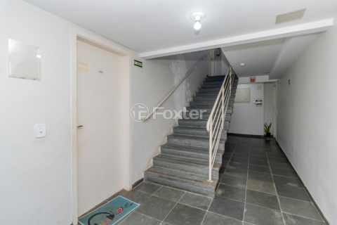 Image 35 - 1013902