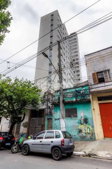 Image 38 - 745178