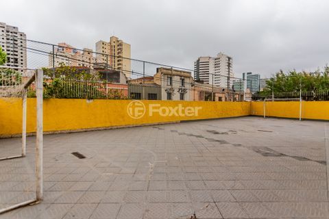 Image 26 - 745178