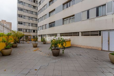 Image 27 - 745178