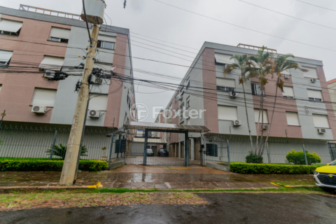 Image 44 - 981687