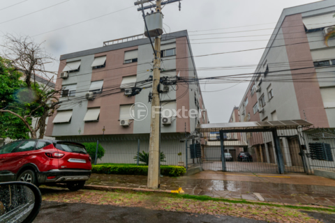Image 42 - 981687