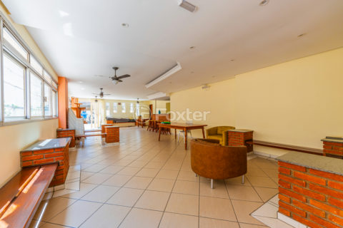 Image 27 - 1037424