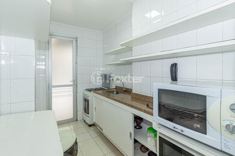 Image 30 - 1014396