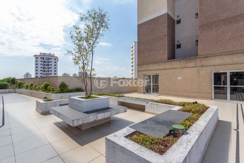 Image 32 - 851299