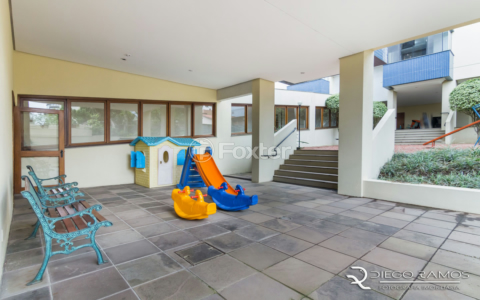 Image 3 - 1012738