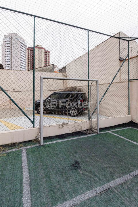 Image 32 - 1013744