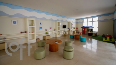 Image 32 - 1028520