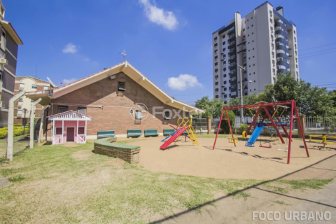 Image 8 - 1015897