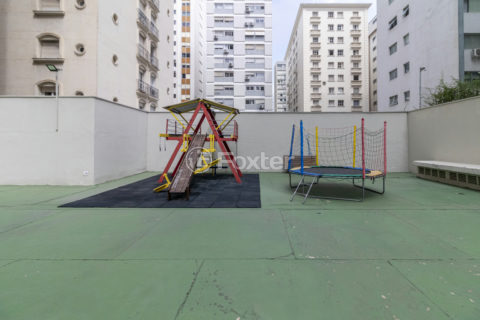 Image 22 - 1035215