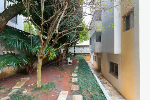Image 27 - 1020702